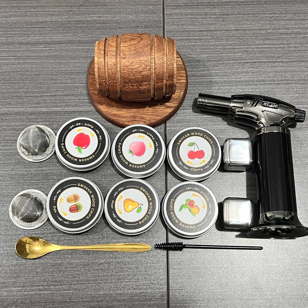 New Barrel Cocktail Smoking Kit with Wood Chips 4 Flavors Old Fashioned Drink Smoker Infuser for Bar Drinks Kitchen